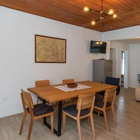 Апартаменты Dubravka By Guide *