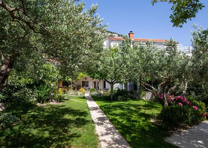 Dubravka By Guide * Klek